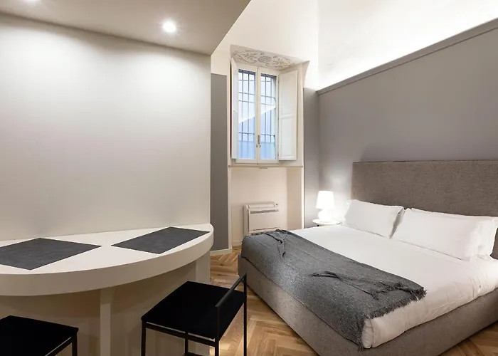 Palazzo Liberati 4* Парма